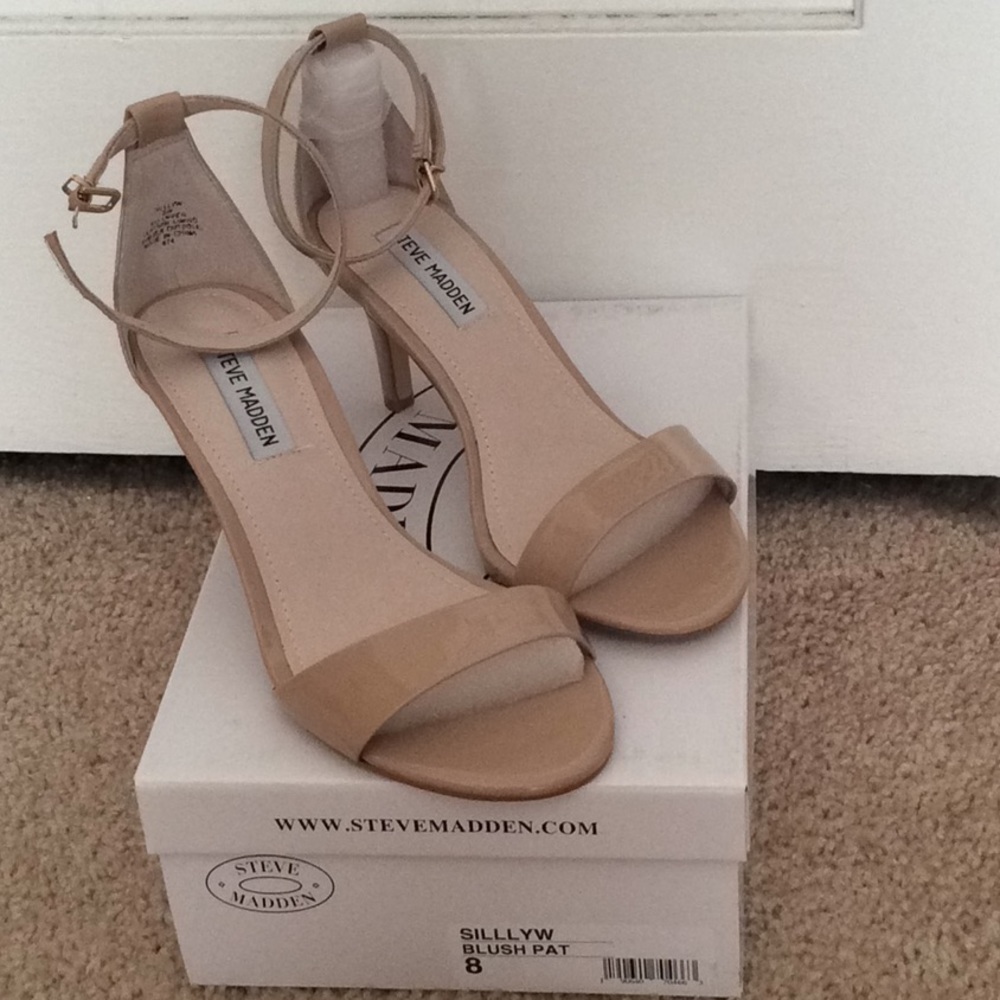 Steve Madden Blush Patten Strappy Heels - 8 WIDE!